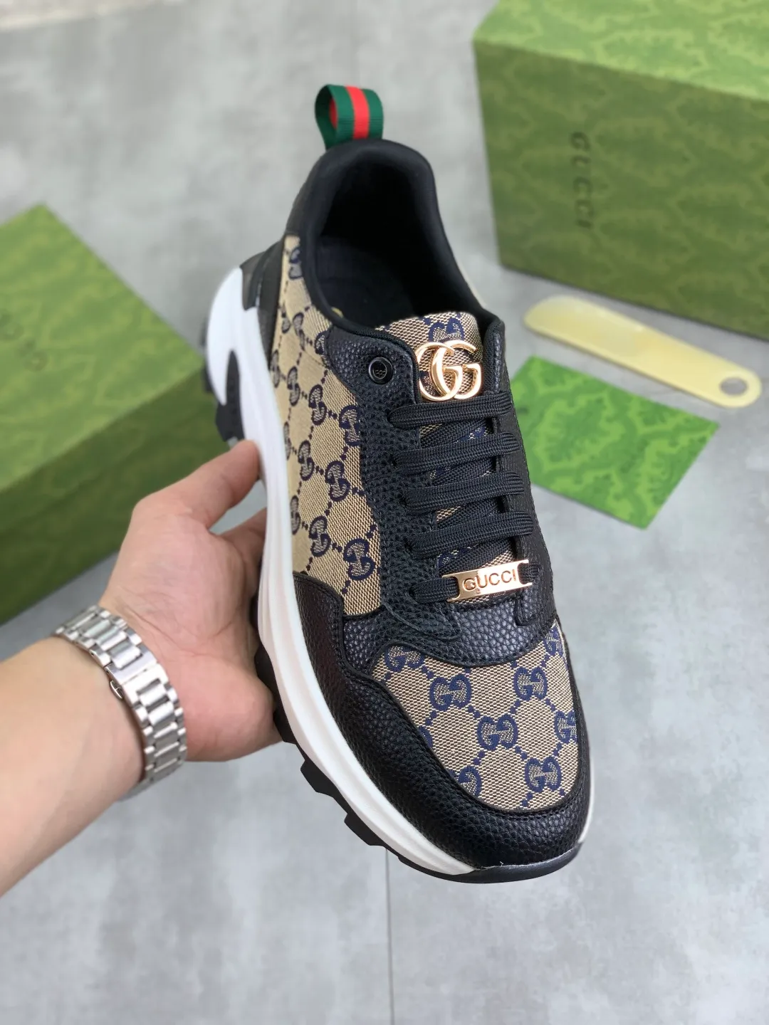 Men's shoes 💰P440💰[New model]🆘 The latest model from Gucci GUCCI official website🎁Classic casual and fashionable men's shoes👟Best model💥The version is simple and elegant, exclusive for trendy men. Unique official website latest brand elements👑Gucci original decoration, fashionable and generous, original soft calfskin fabric➕Comfortable soft first-layer pigskin lining ✅The official website specifies the wear-resistant casual outsole, the classic model is taken in kind🎬Color: 4️⃣colors available😍Number: 38-44